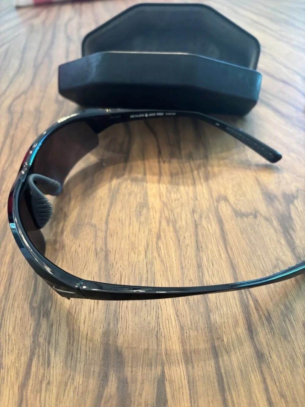 Nike Men’s Black Skylon Ace Pro Sunglasses with case and cleaning cloth